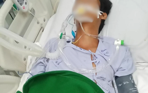 Nam thanh niên đến bệnh viện điều trị vết rắn cắn, về nhà thì có dấu hiệu lạ, phải lập tức đi cấp cứu