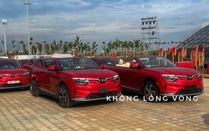 Cơ hội xem tận mắt bộ đôi VinFast VF 8 mui trần tại Hải Phòng: Thiết kế như xe thương mại, có 2 phiên bản