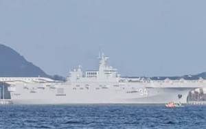 Xuất hiện hình ảnh mới nhất 'siêu tàu đổ bộ' Type 075 thứ tư của Trung Quốc