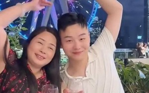 Chàng trai 20 tuổi lấy vợ già bằng tuổi mẹ mình, sau đám cưới cái kết thật "ngỡ ngàng"