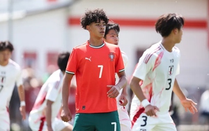 Làng bóng đá thế giới phát sốt vì con trai Ronaldo thi đấu, lũ lượt kéo đến sân để chiêm ngưỡng