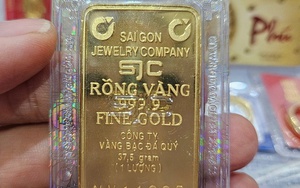 Giá vàng miếng SJC có thể giảm về 100 triệu đồng/lượng?