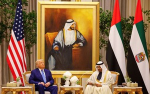 Tổng thống Donald Trump ký loạt hợp đồng hơn 2.000 tỉ USD tại Trung Đông