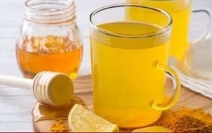 Uống nước chanh nghệ mỗi sáng có tác dụng gì?