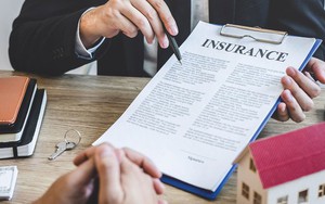 Mua gói bảo hiểm nhân thọ hơn 500 triệu đồng, người đàn ông được thông báo: "Sau 25 năm, số tiền anh nhận về có thể chỉ vài nghìn đồng"