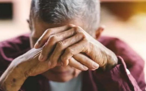 Một hành động bị cho là "bất hiếu" kiểu mới: Ban đầu cha mẹ nghĩ con xuất sắc, hết sức tự hào, về sau mới mệt mỏi!