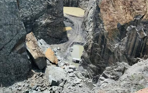 Sau tiếng nổ lớn 5 người tử vong, hiện trường đau lòng