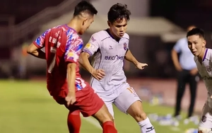 HLV Nguyễn Anh Đức thắng trận đầu tiên cùng Bình Dương