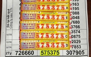 Thương người bán vé số bị ế nên mua ủng hộ, trúng luôn 4 tỷ đồng