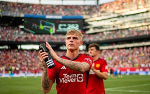 Bi kịch của cựu tài năng trẻ MU, từ người thay thế Luke Shaw đến án tù 14 tháng