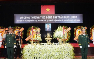 Hình ảnh lễ viếng nguyên Chủ tịch nước Trần Đức Lương tại TP HCM