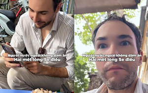 Khách Tây khoe lần đầu ăn thử "lòng se điếu", dân mạng lập tức phát hiện ra chi tiết khác lạ