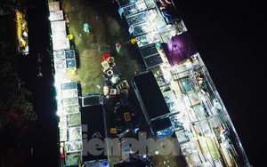 Chợ trái phép ở Hà Nội hơn 10 năm không ai biết: Vẫn hoạt động bất chấp lệnh giải toả