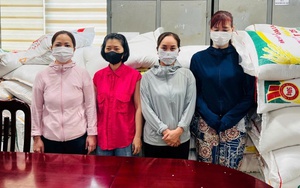 Công an Hà Nội khám xét khẩn cấp tiệm gạo Tuyết Kỳ, khởi tố bà chủ cửa hàng