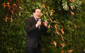 Nhà thơ Hữu Thỉnh: "Đau chữ cũng là đau đời đấy"