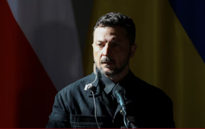 Ông Zelensky nói có thể ngừng bắn với Nga bất cứ lúc nào