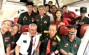 Đoàn khách đặc biệt đi máy bay của tỷ phú Nguyễn Thị Phương Thảo và hành động bất ngờ của đoàn tiếp viên