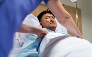 Người đàn ông qua đời để lại 10 tỷ đồng, vợ kiện chị chồng đòi thừa kế: Toà tuyên bố “không ai được hưởng tài sản như mong muốn”