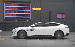 Mang xe Trung Quốc đi thử nghiệm, người dùng bất ngờ với kết quả: Ngang xe xăng 20 năm trước?