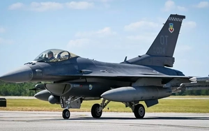 Máy bay F-16 trở nên bất khả xâm phạm nhờ hệ thống IVEWS tối tân