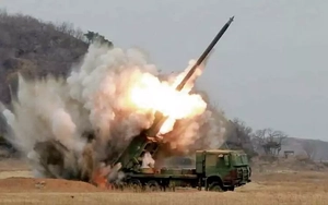 HIMARS lần đầu phá hủy pháo phản lực phóng loạt KN-09 Triều Tiên