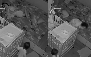 Bé gái 1 tuổi đi tìm mẹ giữa đêm, clip ghi lại cảnh tượng không thể ngờ sau đó khiến hàng triệu người nghẹn lại