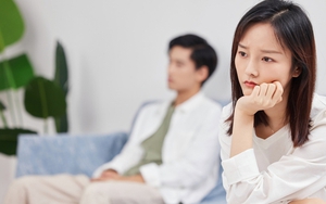 Vợ đau khổ khi chồng luôn sẵn lòng giúp đỡ người yêu cũ