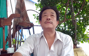 Nghệ sĩ bị đuổi việc vì để mic đụng vào nón “nữ hoàng cải lương”: Phải bán cà phê cóc, vợ bỏ đi