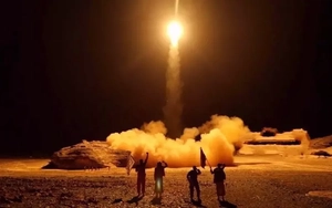 Khả năng Houthi sử dụng tên lửa chứa đạn chùm để tấn công là rất cao