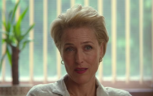 Xem phim Sex Education, tôi thấy ái ngại cho kiểu dạy con của chị hàng xóm: Đúng như tôi dự đoán, 2 mẹ con chị đã cãi vã om sòm