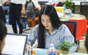 Sinh viên mới ra trường than thở "lương 18 triệu không đủ sống"
