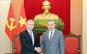Gặp Tổng Bí thư, DN vừa mở trung tâm Top 3 TG ở Việt Nam cam kết đầu tư thêm: Lĩnh vực nào được rót tiền?