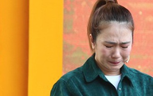 Nữ MC đình đám đài truyền hình: "Tôi ngồi bệt ngay bãi giữ xe, bật khóc nức nở"