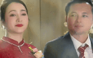 Mẹ cô dâu Hậu Giang gây sốt mạng xã hội, U40 đẹp quý phái như minh tinh trong đám cưới bạc tỷ