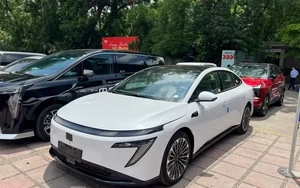 Xe điện giá rẻ của Nissan xuất hiện tại Việt Nam