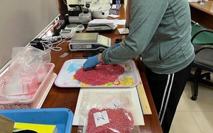 Cảnh sát biển phá chuyên án ma túy ở Quảng Trị, thu trên 15.000 viên hồng phiến