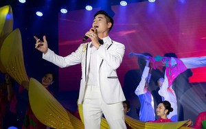 Nguyễn Ngọc Khánh nhớ người vợ đã khuất trong đêm nhạc riêng