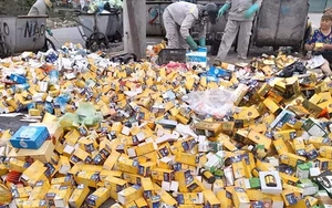 'Lộ diện' chủ nhân lô thực phẩm chức năng đổ tại bãi rác ở Hạ Long