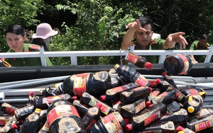 Nguồn gốc hàng ngàn chai nước mắm bị vứt bỏ ở Quảng Nam