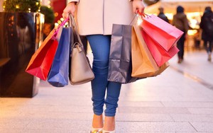 Mua bán hàng xách tay, kê khai thuế thế nào?