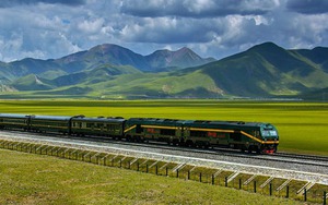 Chuyến tàu chạy hơn 4000km qua 15 thành phố, đi mất gần 2 ngày: Du khách nhận xét "Không bao giờ quên"