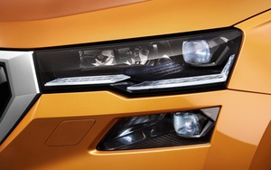 Ở Việt Nam vừa ra mắt xe ngang cỡ Corolla Cross dùng toàn đồ 'xịn': Khung gầm Audi, đèn pha chống chói