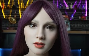 Bên trong nhà máy sản xuất búp bê người lớn AI