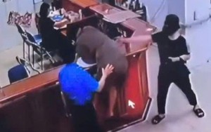 VIDEO: Nữ điều dưỡng bị một người đàn ông hành hung tại bệnh viện