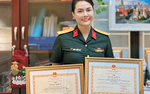 Đại úy, ca sĩ Lương Nguyệt Anh nhận 2 Bằng khen của Bộ Quốc phòng