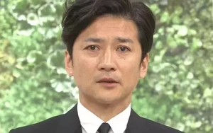 Ngôi sao hạng A bị đình chỉ vì ép nhân viên gửi ảnh nóng