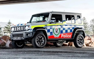 Cảnh sát quốc gia này 'tậu' Suzuki Jimny chỉ để... trưng bày