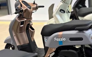 'Kẻ thách thức' Honda Vision thêm màu mới cực xịn: Thiết kế đẹp như SH Mode, động cơ hybrid tiêu thụ chỉ 1,7 lít/100km