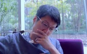 Dùng AI "hồi sinh" cha, người đàn ông đối mặt với những phản ứng kỳ lạ, buộc phải đưa ra quyết định cuối