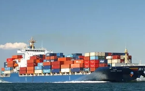 Việt Nam nguy cơ thành 'vùng trũng' carbon của hàng hải toàn cầu